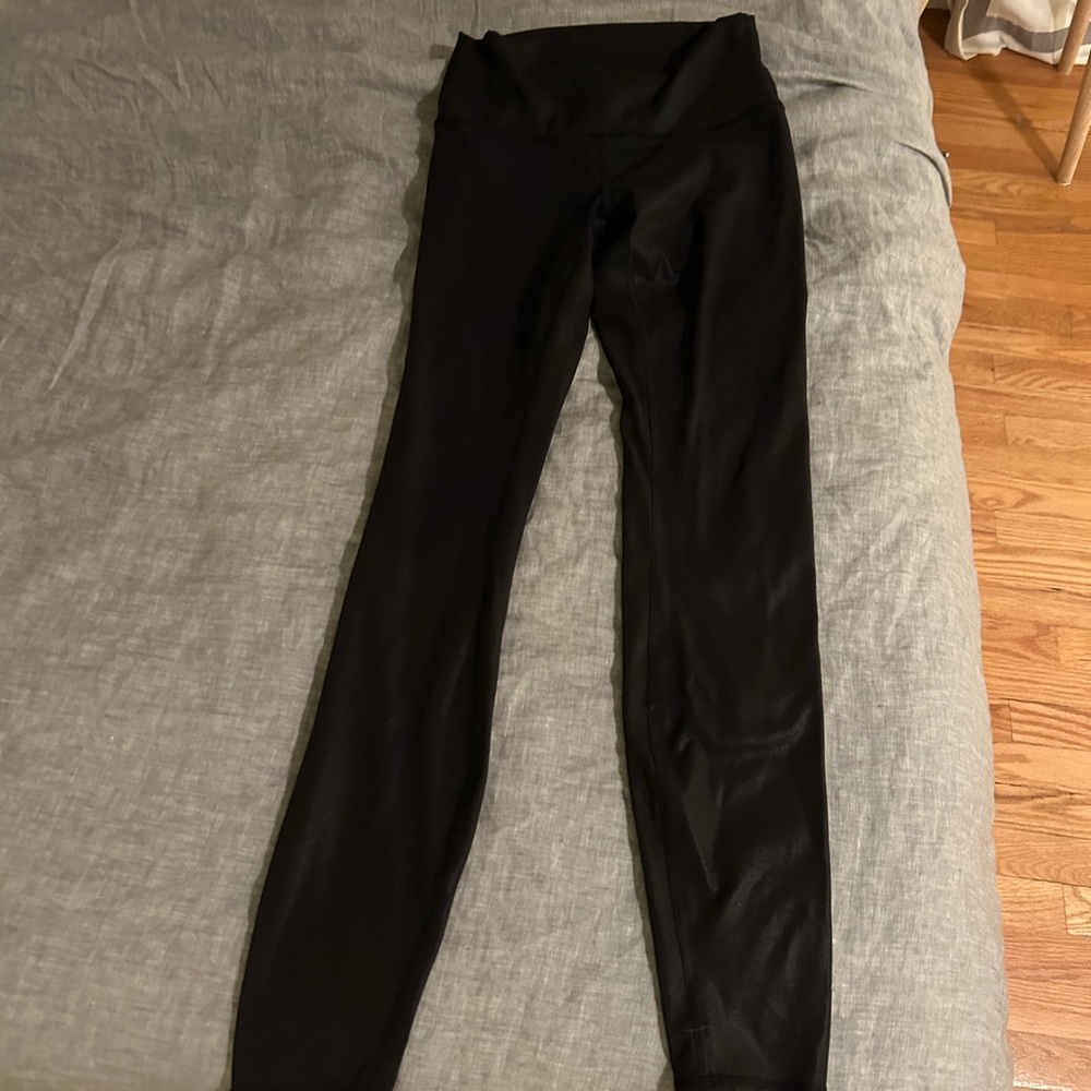 Black shimmery Lululemon Leggings